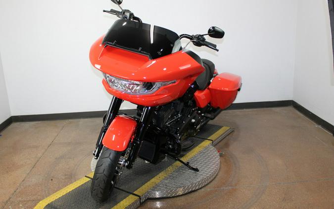 2026 Harley-Davidson® Road Glide® Blood Orange