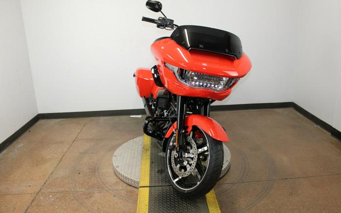 2026 Harley-Davidson® Road Glide® Blood Orange
