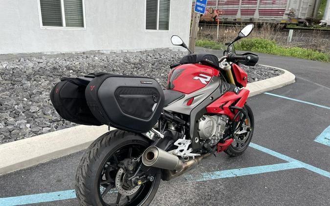 2016 BMW S 1000 R Racing Red