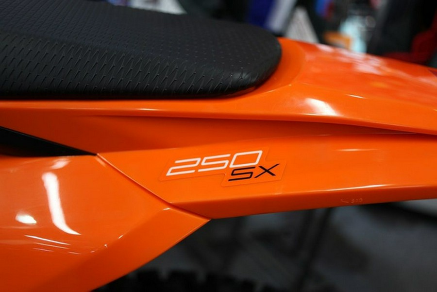 2025 KTM SX 250