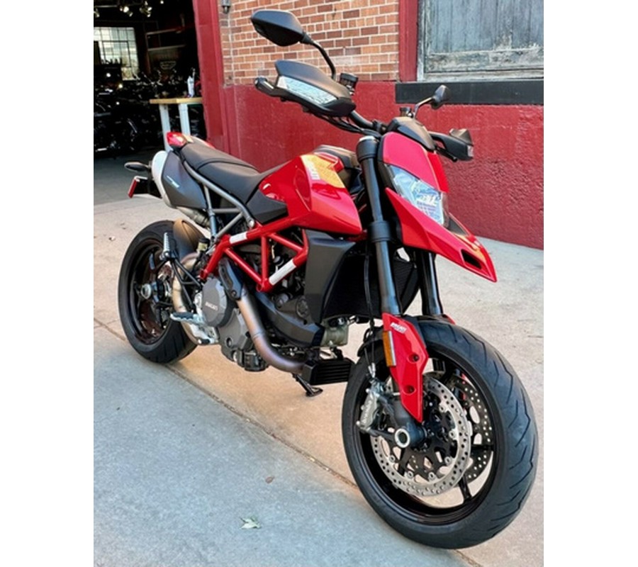 2025 Ducati Hypermotard 950 Ducati Red
