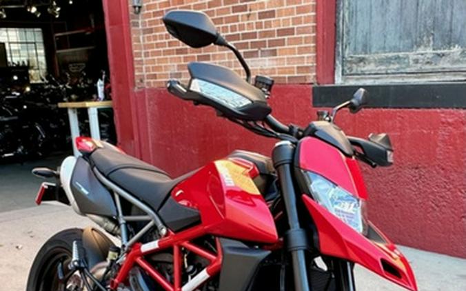 2025 Ducati Hypermotard 950 Ducati Red