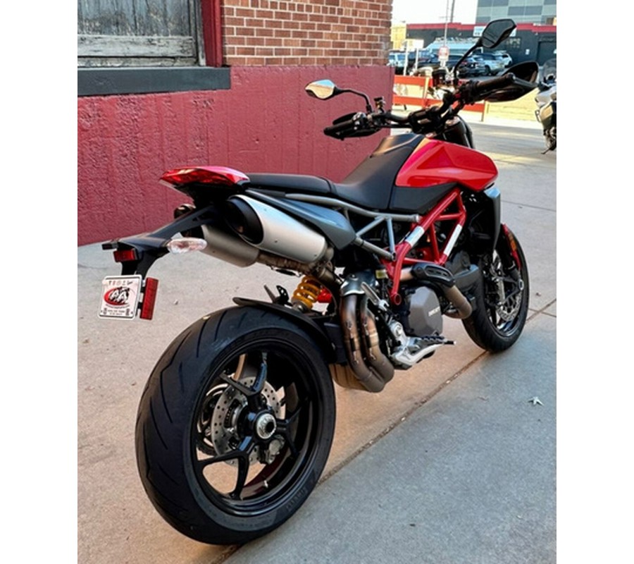 2025 Ducati Hypermotard 950 Ducati Red