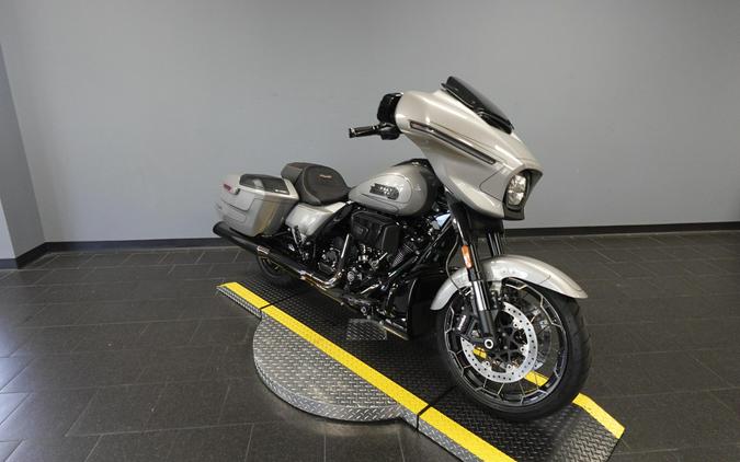 2023 Harley-Davidson CVO Street Glide FLHXSE
