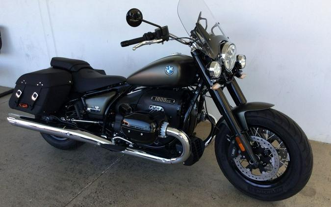 2023 BMW R 18 Classic Manhattan Metallic Matte