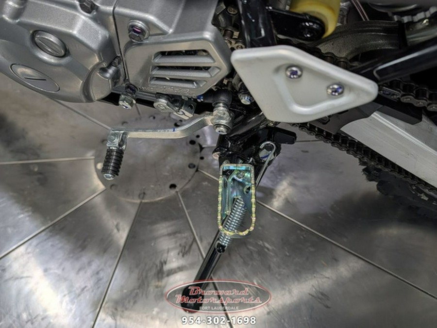 2026 Yamaha TT-R 125LE