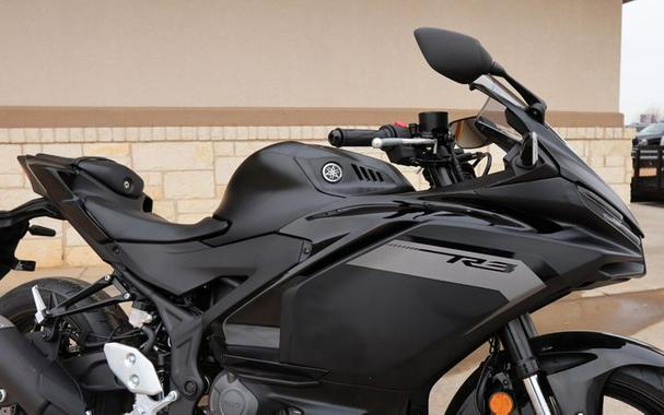 New 2026 YAMAHA YZFR3 ABS