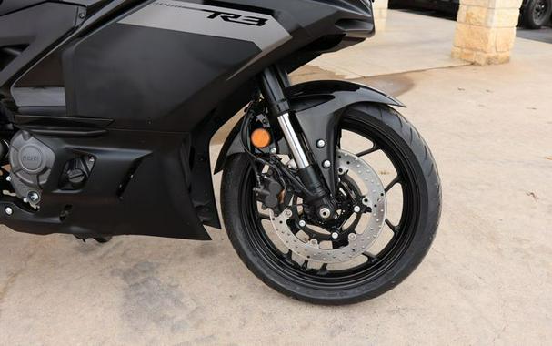 New 2026 YAMAHA YZFR3 ABS