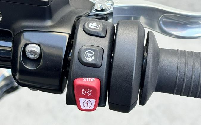 2022 BMW R 18 B Manhattan Metallic Matt