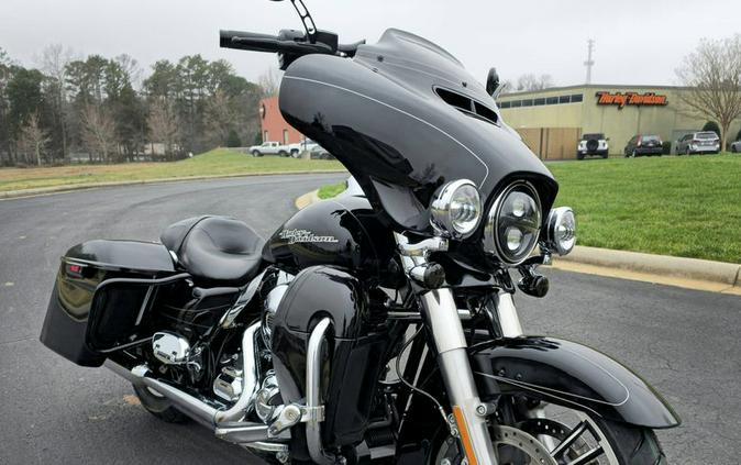 2016 Harley-Davidson® FLHXS - Street Glide® Special