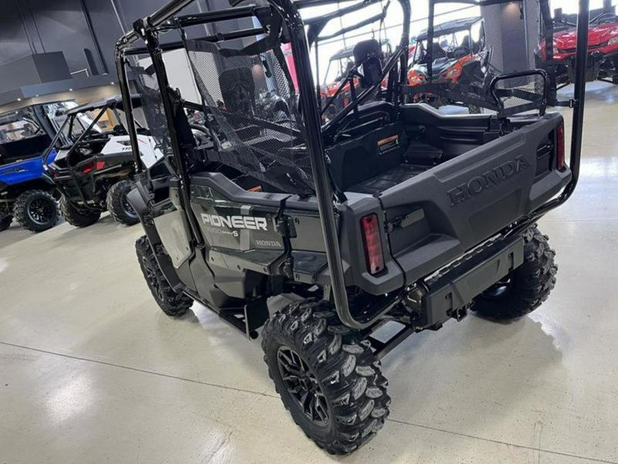 2025 Honda® Pioneer 1000-5 Deluxe