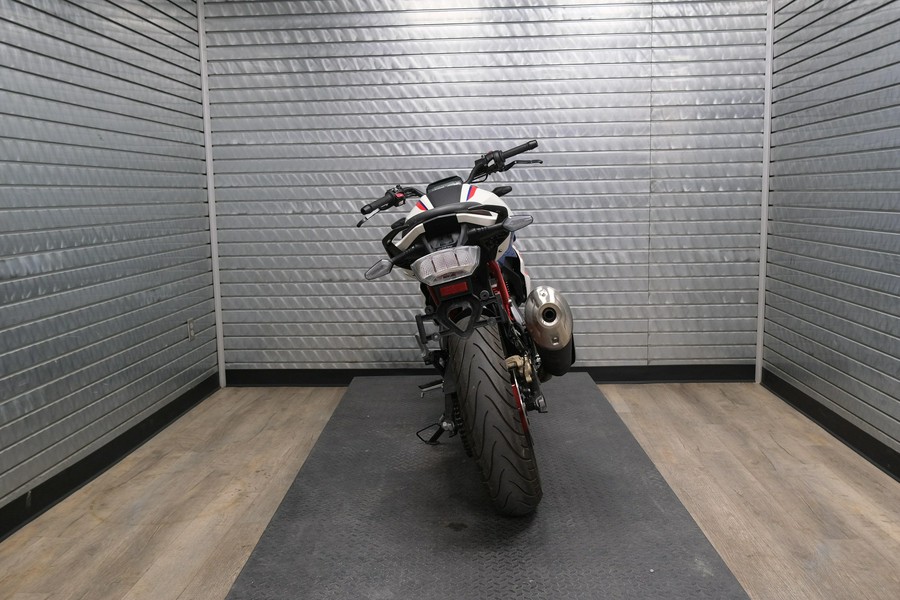 2023 BMW G 310 R