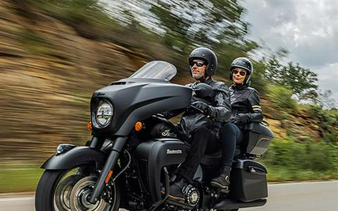 2024 Indian Motorcycle Roadmaster® Dark Horse® with PowerBand Audio Package