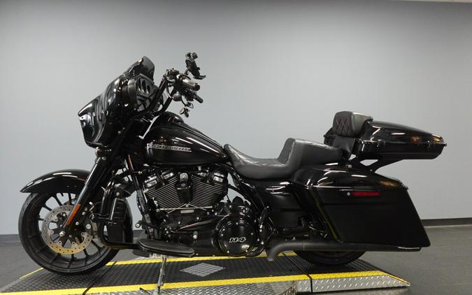 2019 Harley-Davidson Street Glide Special FLHXS