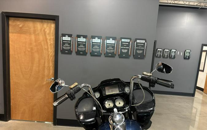 2016 Harley-Davidson® Road Glide® Special Custom Colour Cosmic Blue Pearl