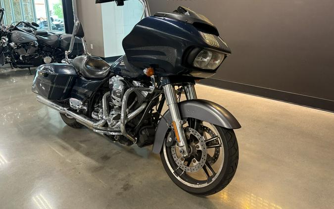 2016 Harley-Davidson® Road Glide® Special Custom Colour Cosmic Blue Pearl