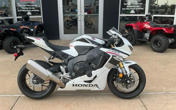 2027 Honda CBR1000RR ABS