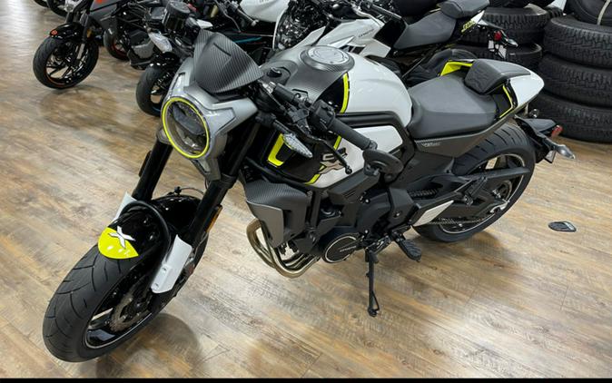 2023 CFMOTO 700 CL-X Sport