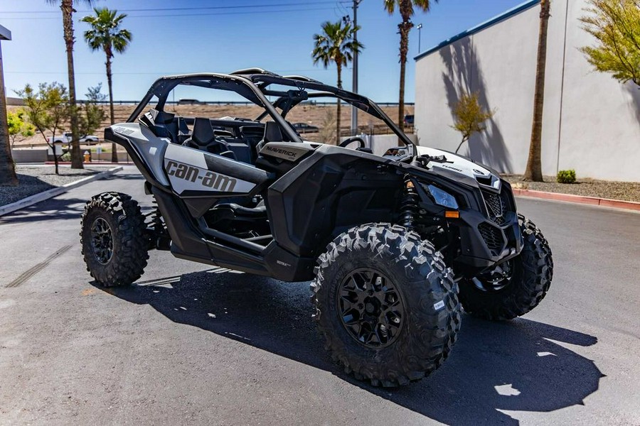 2024 Can-Am® Maverick X3 DS Turbo Catalyst Gray