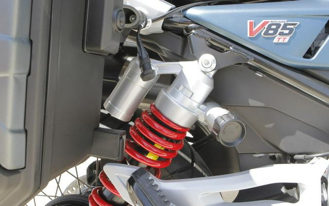 2027 Moto Guzzi V85 TT Travel