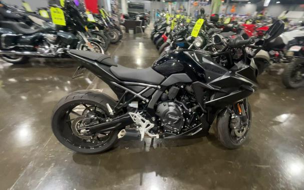 2025 Suzuki GSX-8R