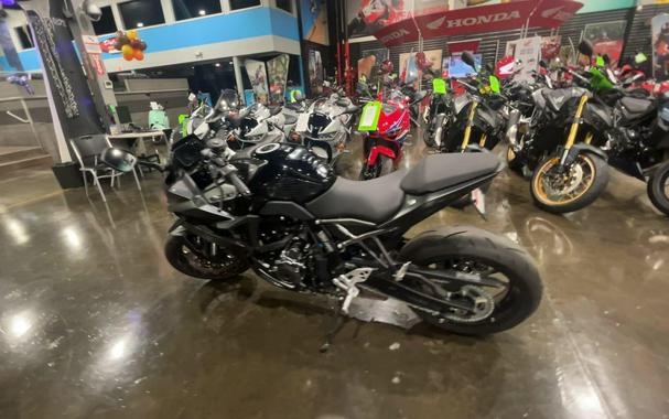 2025 Suzuki GSX-8R