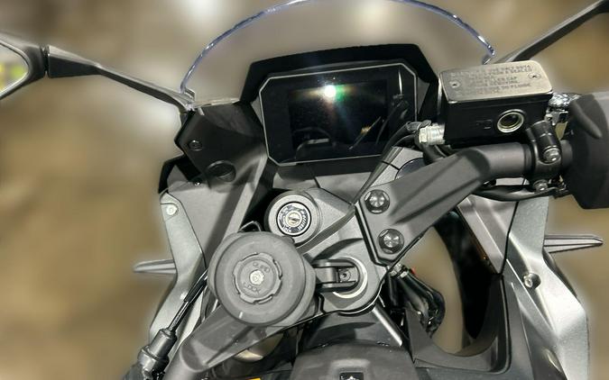 2025 Suzuki GSX-8R