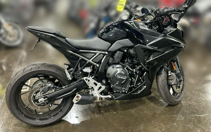 2025 Suzuki GSX-8R