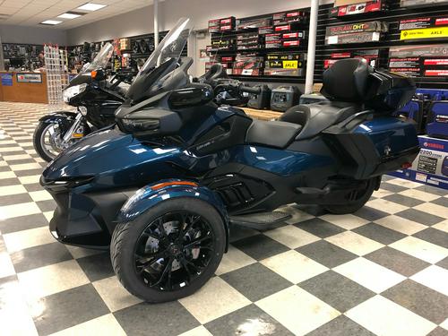 2021 Can-Am Spyder RT Sea-to-Sky First Look Preview