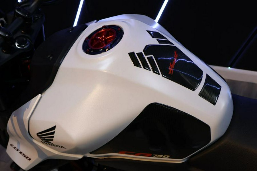 2025 HONDA CB 750 HORNET