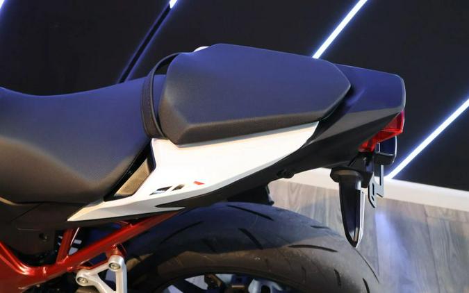 2025 HONDA CB 750 HORNET