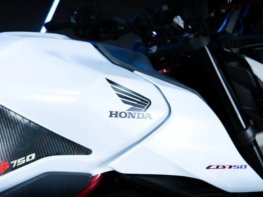 2025 HONDA CB 750 HORNET