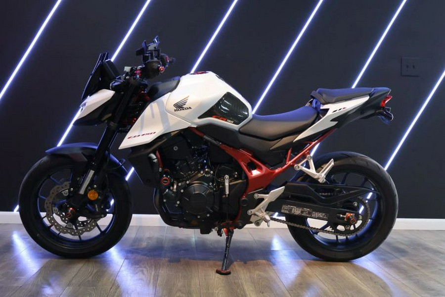 2025 HONDA CB 750 HORNET