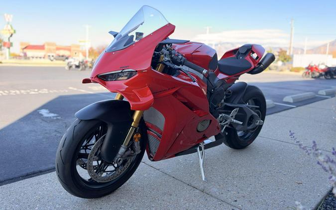 2025 Ducati Panigale V4 S Ducati Red
