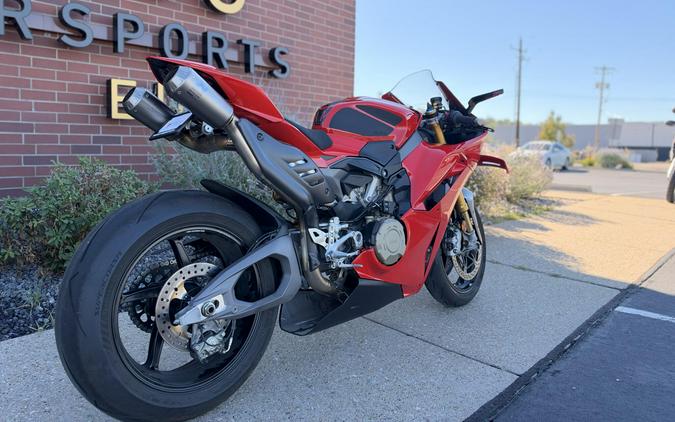 2025 Ducati Panigale V4 S Ducati Red