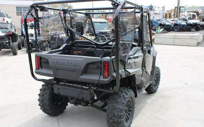 2024 Honda® Pioneer 1000-5 Deluxe