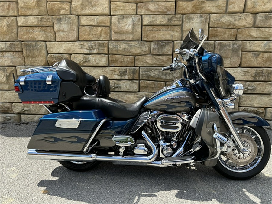 2010 Harley-Davidson CVO Ultra Classic Electra Glide