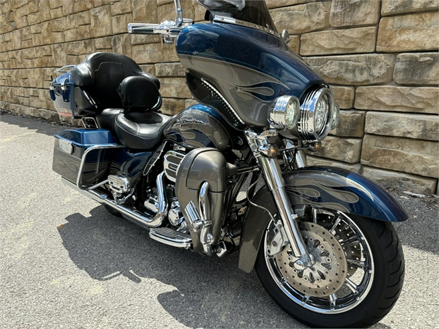 2010 Harley-Davidson CVO Ultra Classic Electra Glide