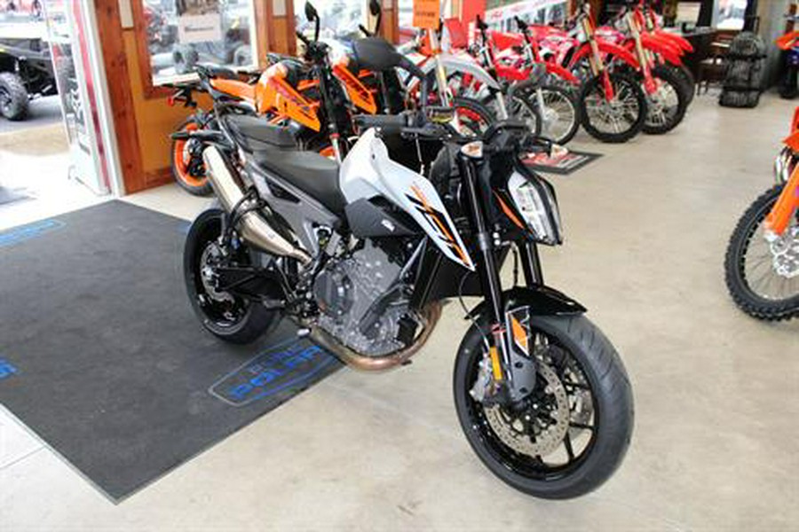 2024 KTM 790 Duke