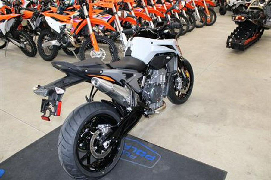 2024 KTM 790 Duke