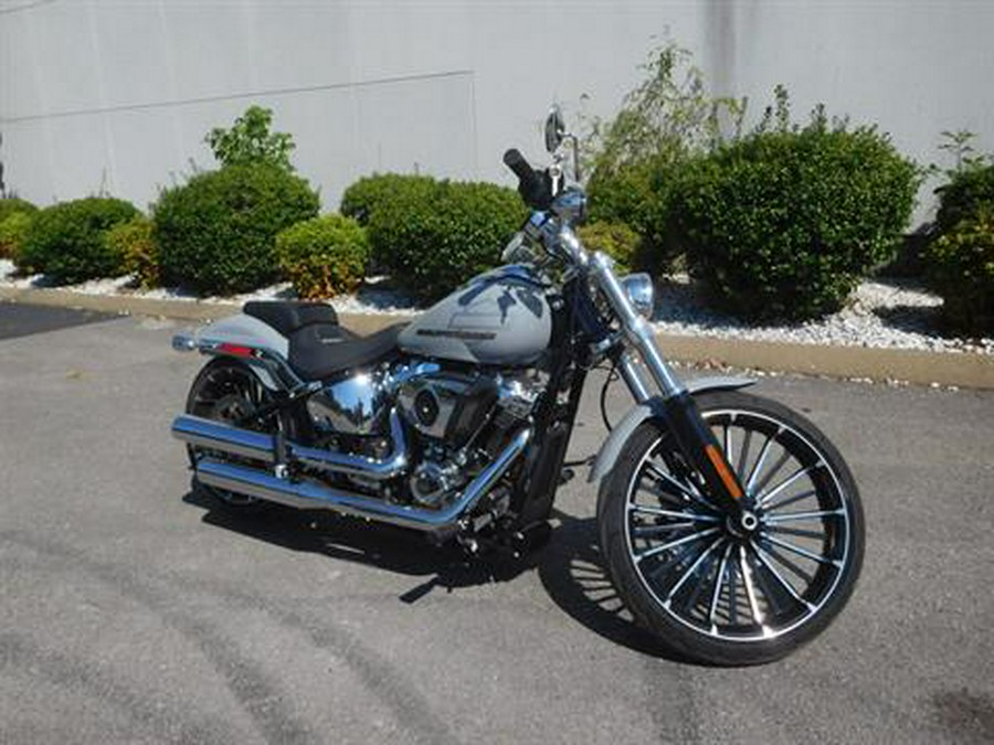 2025 Harley-Davidson Breakout®