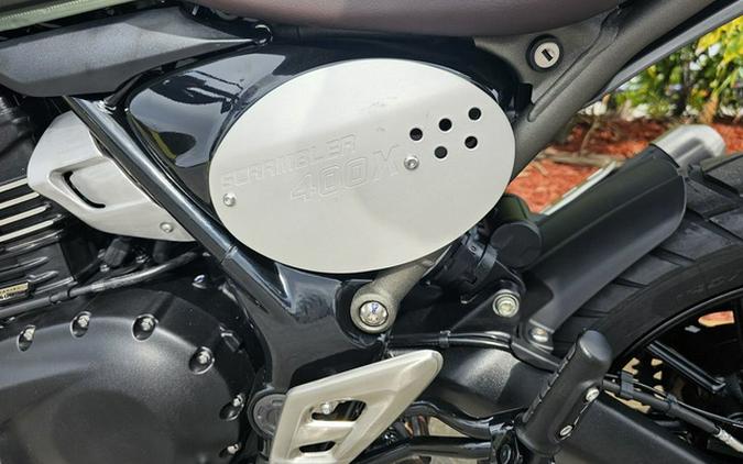 2026 Triumph Scrambler 400 X Matte Khaki Green/Matte Fusion Whi X