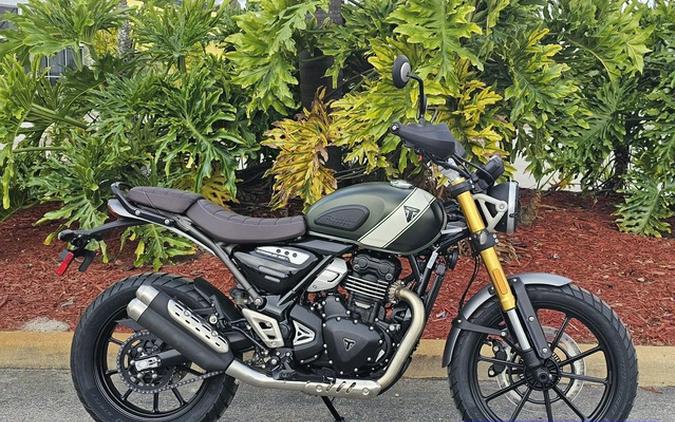 2026 Triumph Scrambler 400 X Matte Khaki Green/Matte Fusion Whi X