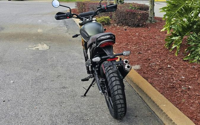 2026 Triumph Scrambler 400 X Matte Khaki Green/Matte Fusion Whi X