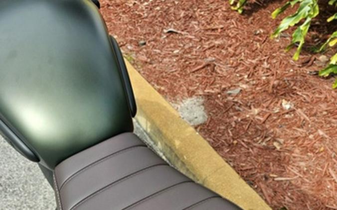 2026 Triumph Scrambler 400 X Matte Khaki Green/Matte Fusion Whi X