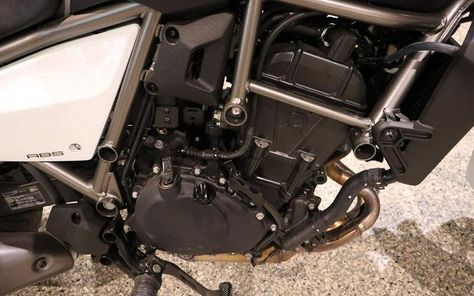 2024 Kawasaki Eliminator® Pearl Robotic White