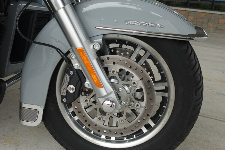 2024 Harley-Davidson Tri Glide Ultra FLHTCUTG