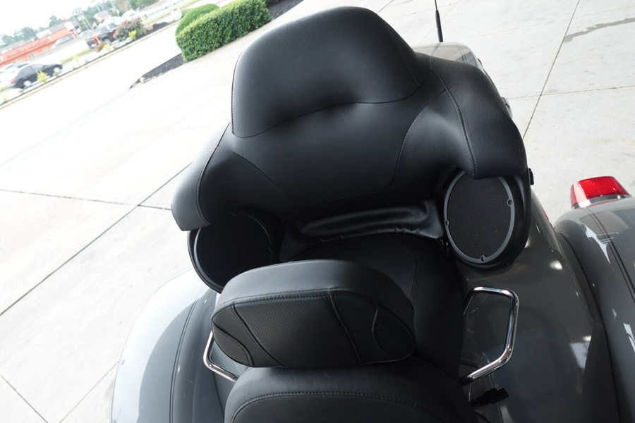 2024 Harley-Davidson Tri Glide Ultra FLHTCUTG