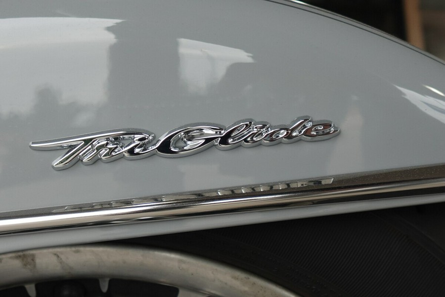 2024 Harley-Davidson Tri Glide Ultra FLHTCUTG