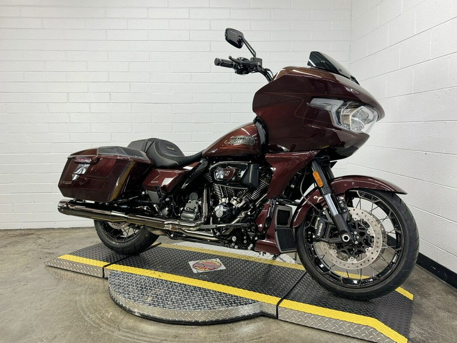 2024 Harley-Davidson CVO™ Road Glide COPPERHEAD W/ PINSTRIPE